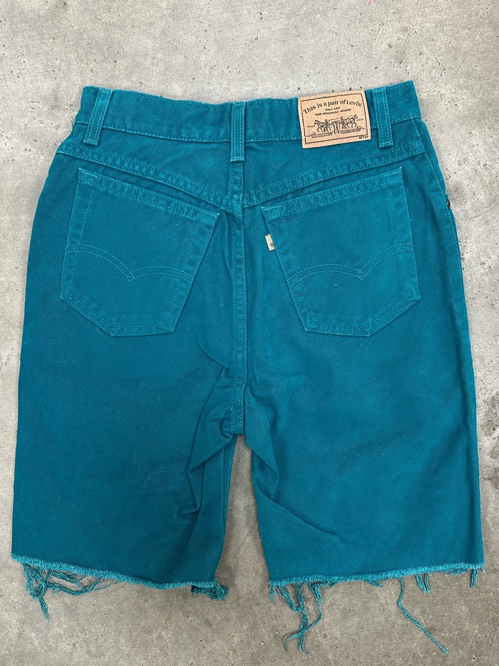 Women’s 90’s Levi’s brushed cotton cutoff shorts
